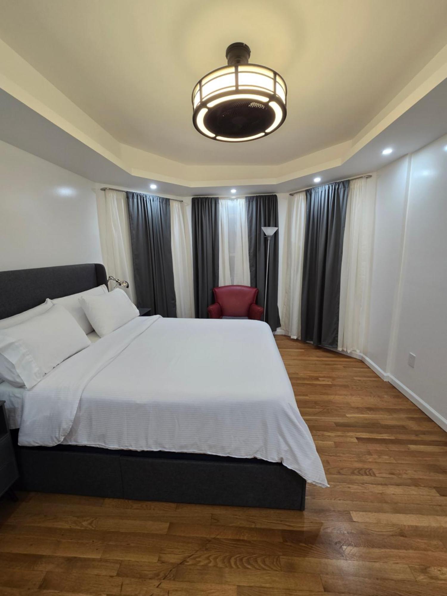 Beautiful Boston Bedroom - New Renovation 外观 照片